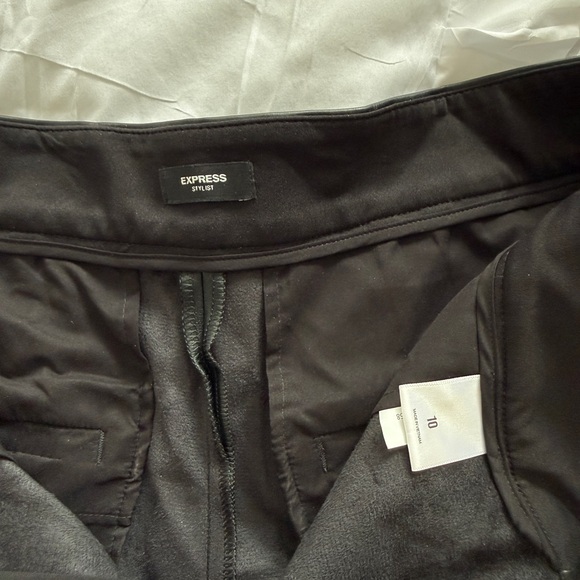 Express Women's High Waist Black Shorts - Picture 3 of 3